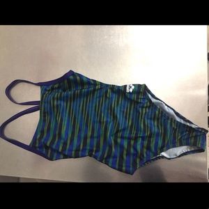 Arena skinny challenge back fixed strap size 30